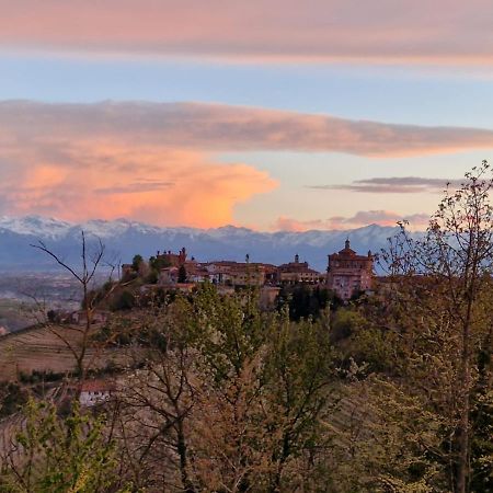 Mister Barolo Apartments Langhe Novello Buitenkant foto